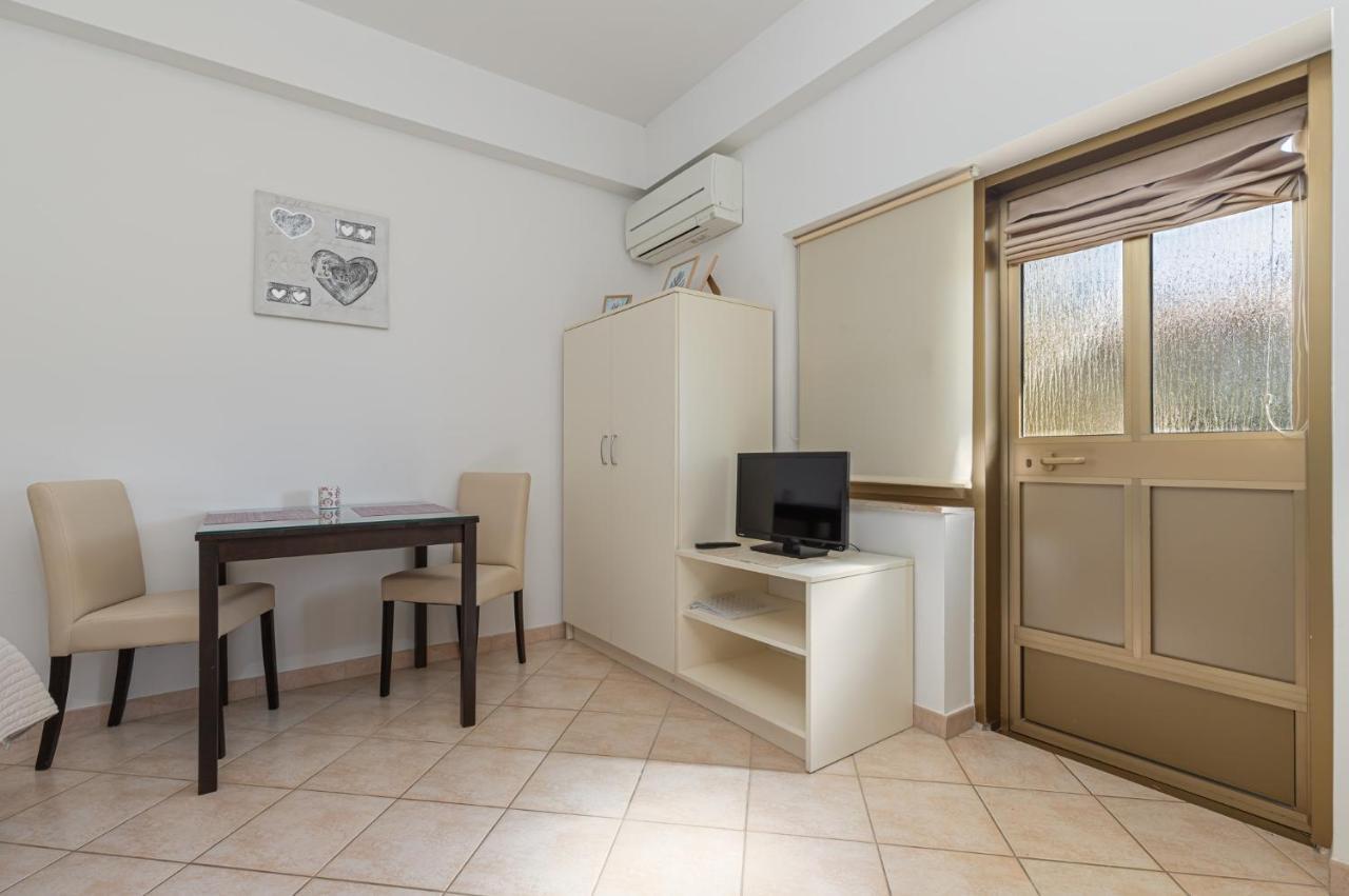 Mima Apartment Porec Exterior photo