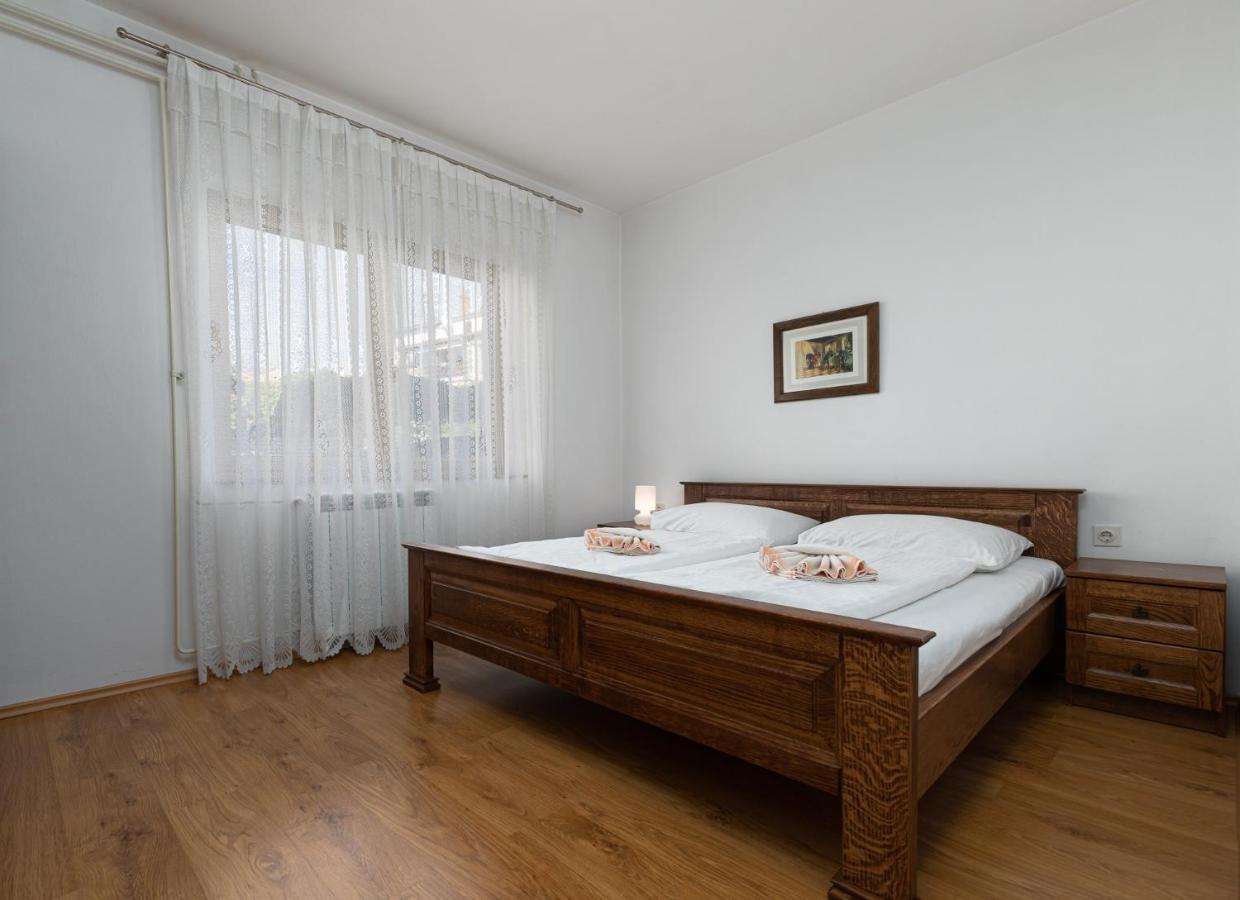 Mima Apartment Porec Exterior photo