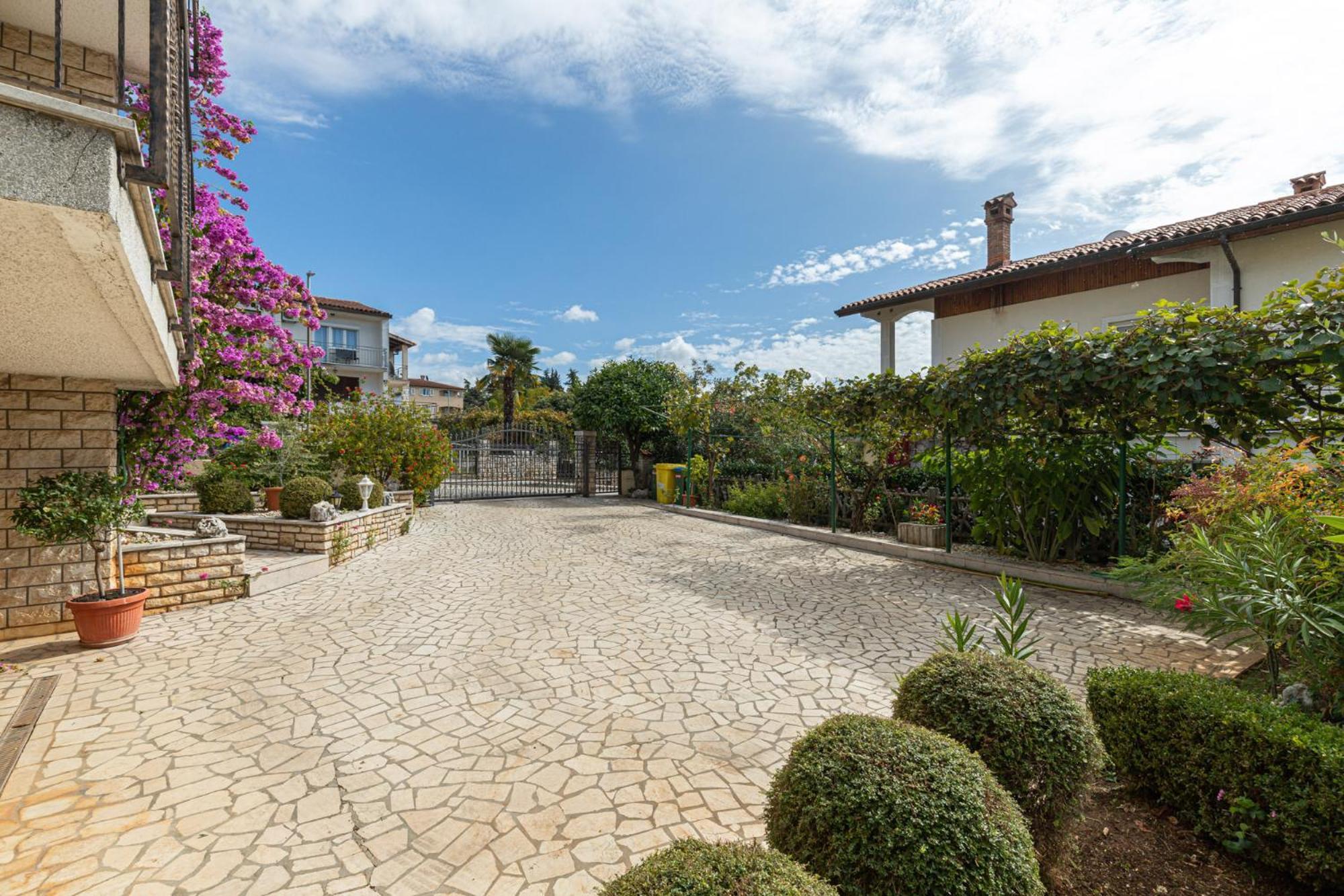 Mima Apartment Porec Exterior photo