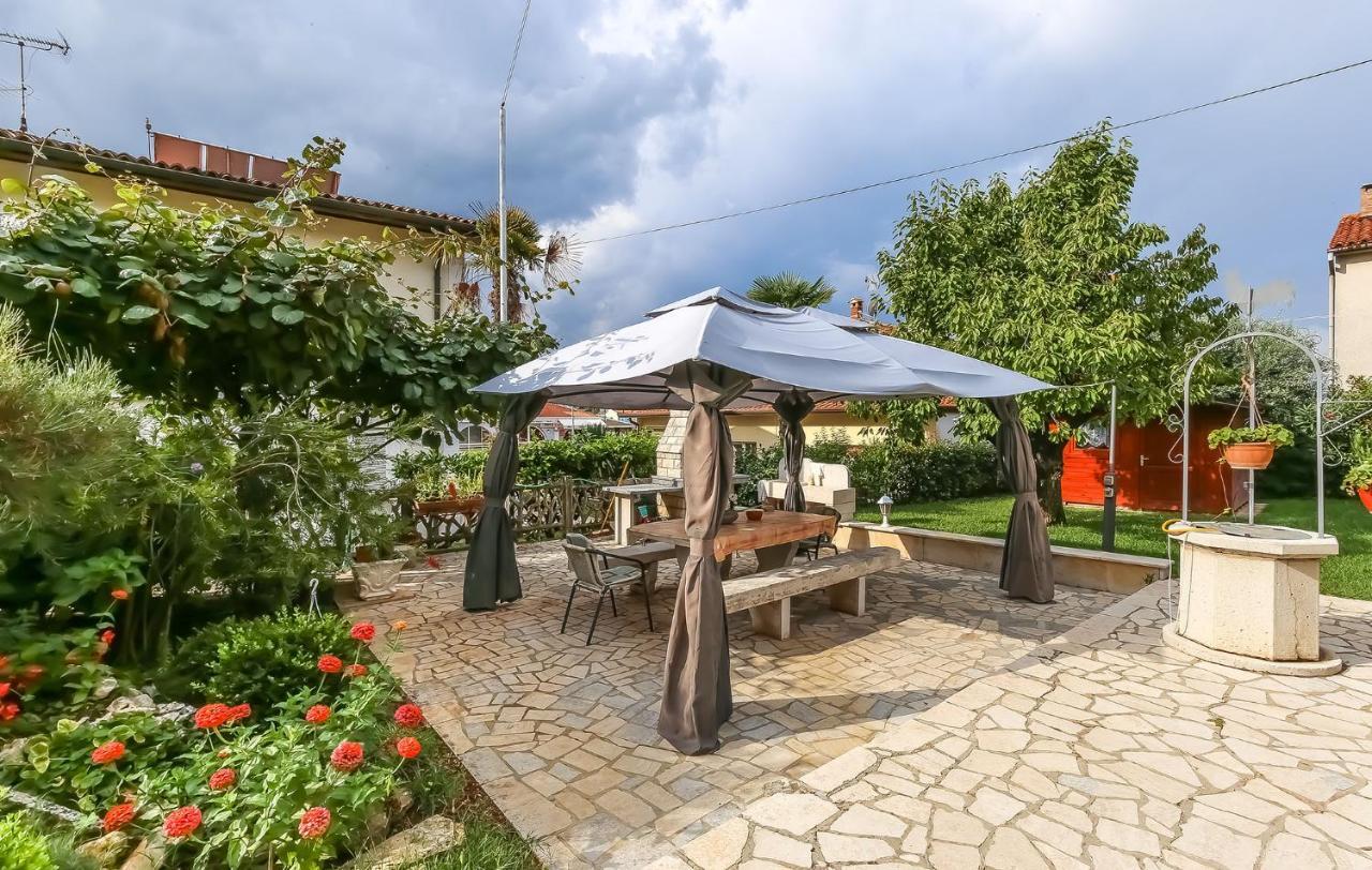 Mima Apartment Porec Exterior photo